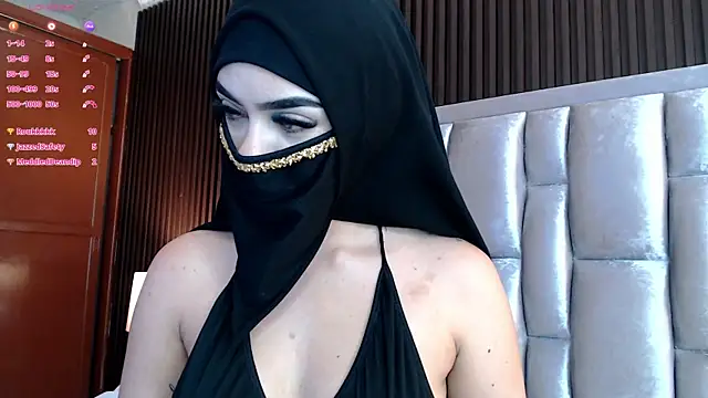 Zahra_milks webcam