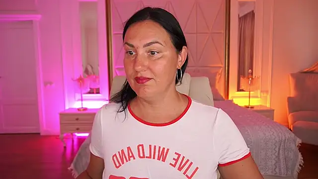VelvetLuck webcam