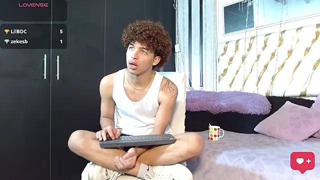 ian_smith_ webcam