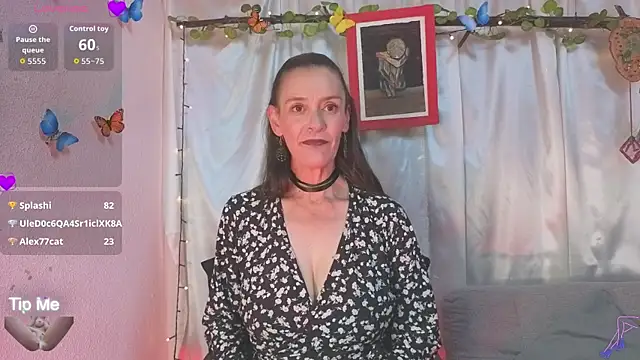 leanamaturee - LeanaMaturee's free webcam - UK Sex Cams