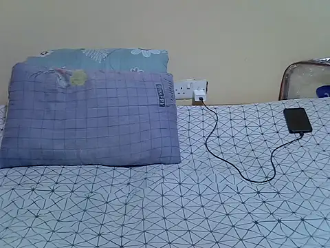 Darkchocolatequeen webcam