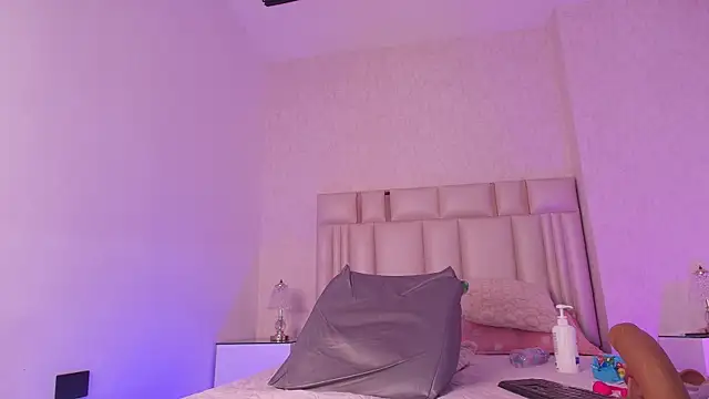 mia_velvett_ webcam