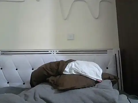 prettychocolatepetite webcam