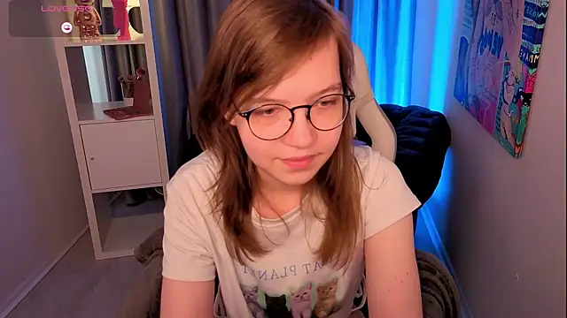 LiaBroock webcam