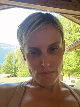 Babe_Station webcam