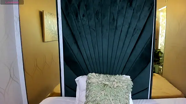 sweet_milkmaid webcam
