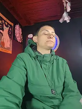 girl_intense444 webcam
