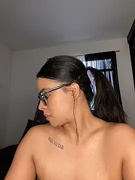 trianawhite webcam