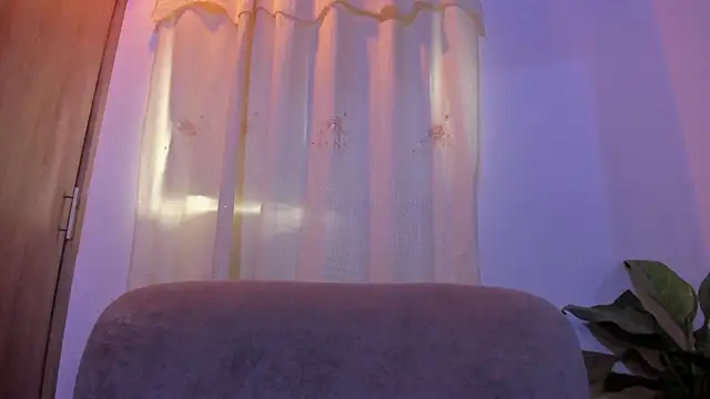 isa_kiss webcam