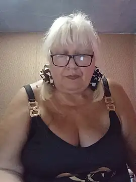Alexia64231 live cam on StripChat