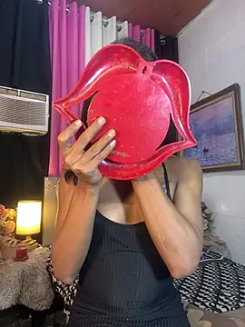Tarah_victoria_collins webcam