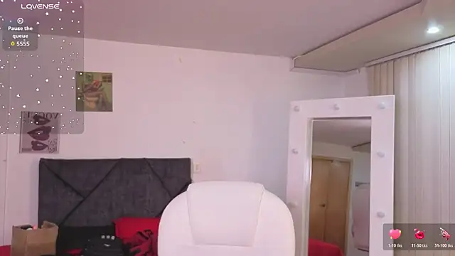 _sharlotte777 webcam