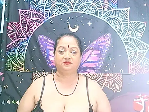 Миниатюра прямого эфира matureindian с #girls