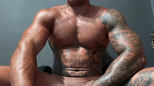 Mr_YourGod webcam