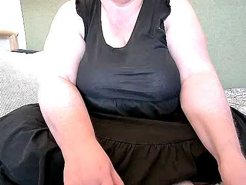 MarthaBriest webcam
