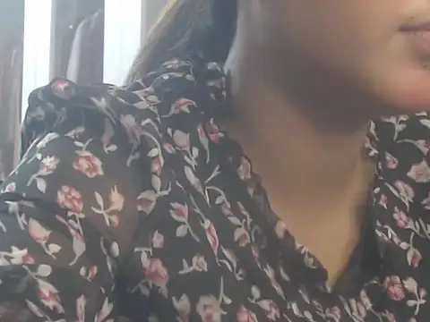 NancyRuvi webcam