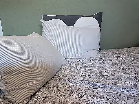 MarthaBriest webcam