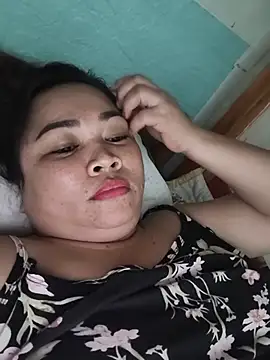 Sweetlorie_83 webcam