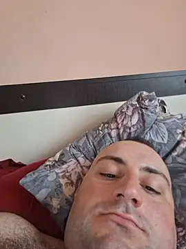 StrictBobby webcam