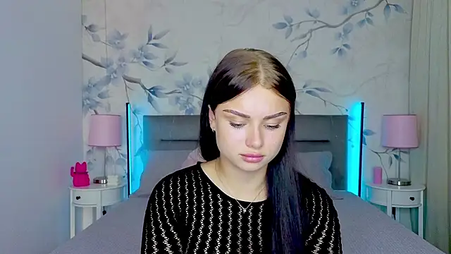 Silena_sky live cam on StripChat