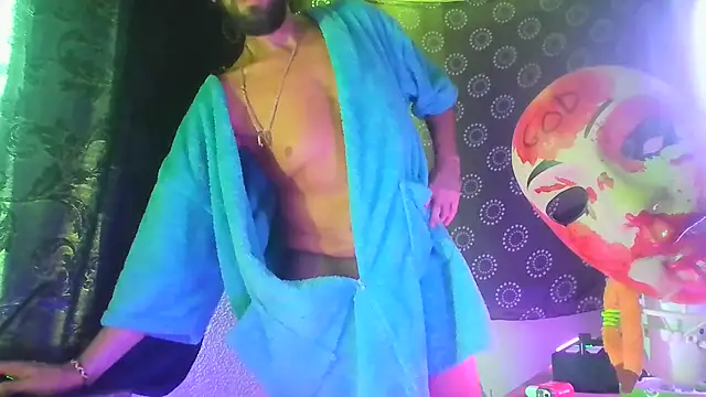 Guyst049 webcam