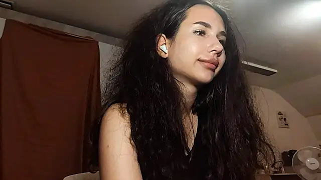 HazyLoom live cam on StripChat