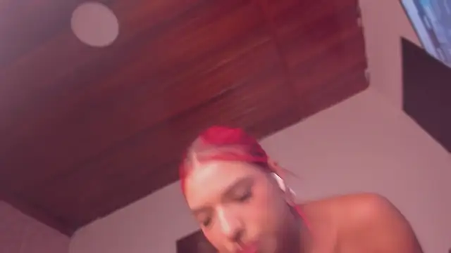 Emmily_Savage webcam