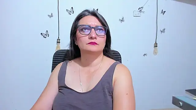 Amie_Adams82_ webcam