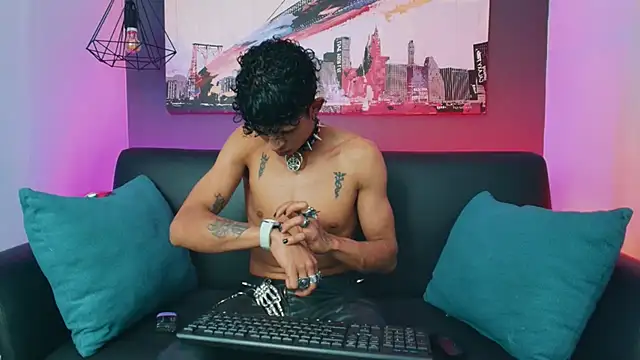 Maximoking26 webcam