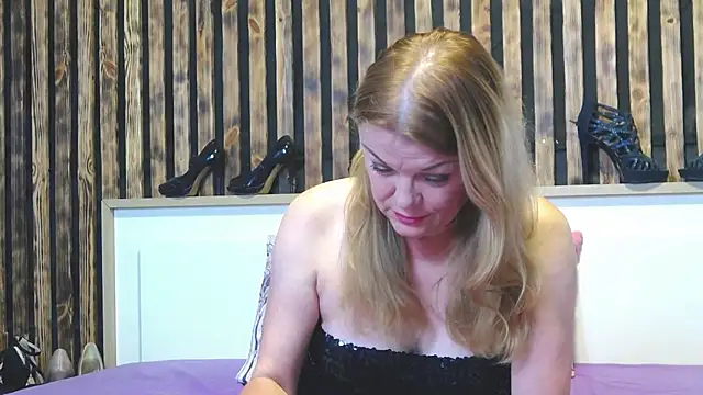 Kisi_Lovi webcam