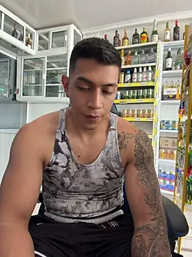 OliverWest04 webcam