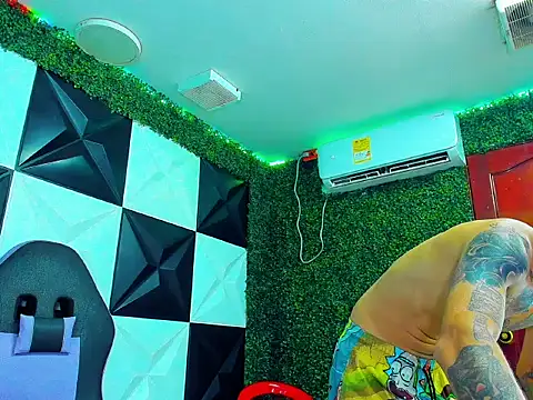 Boy_tatto77 webcam