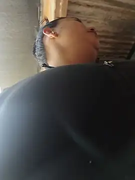 Young-Soo webcam