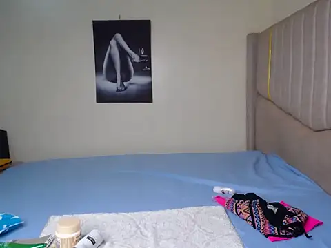 CurvyBody22 webcam
