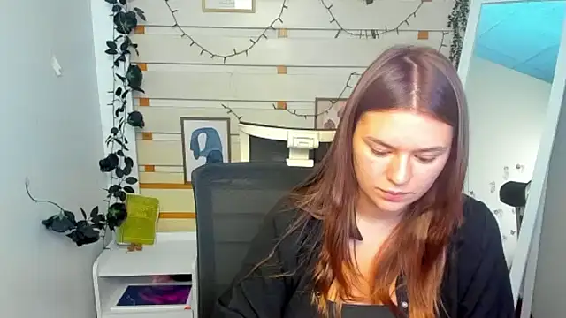 Josephine_Kiss webcam