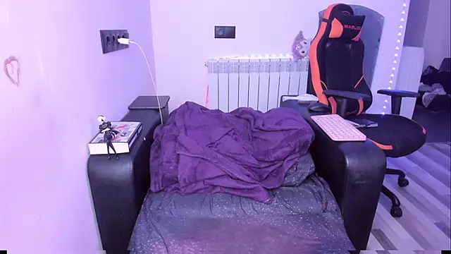 Модель: Lyricca