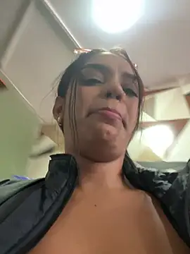 Sara-77 webcam