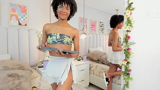 Megan__Hart_ webcam