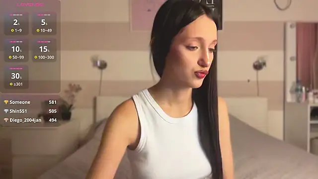 Kamilamilaa live cam on StripChat