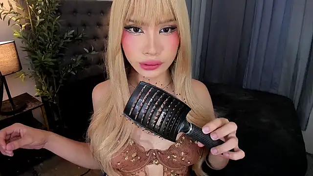 delightfulasianhugecock webcam