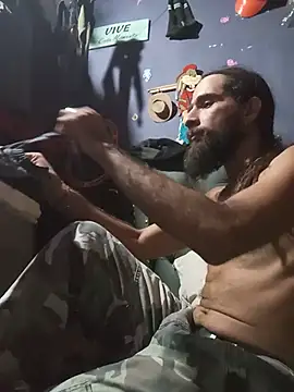 hairy_mannn webcam