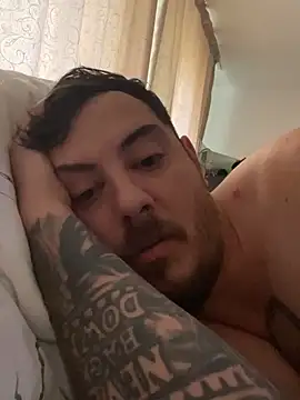 DaNNyeL016 Live Webcam on Stripchat