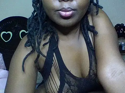 Mimiee339 webcam