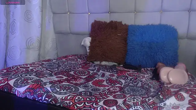 charlotte_brawn webcam