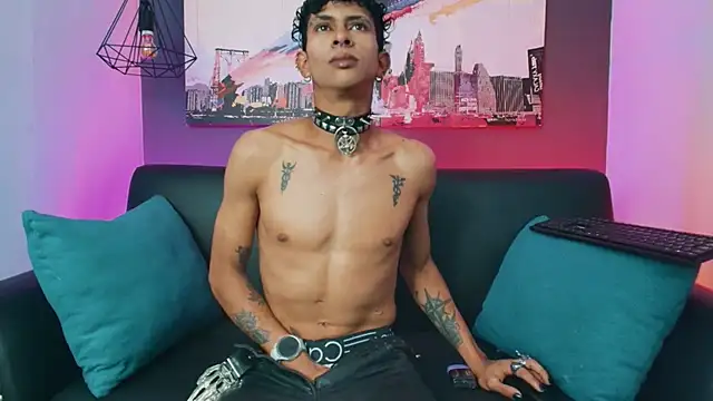 Maximoking26 webcam