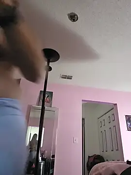 NikkiBlisss webcam