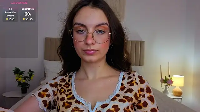 Real_cutie1 webcam