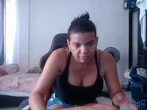 Adriana_0312 webcam