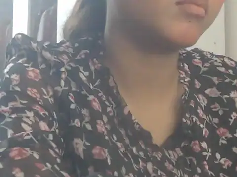 NancyRuvi webcam