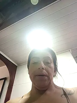 maynor_1998 live cam